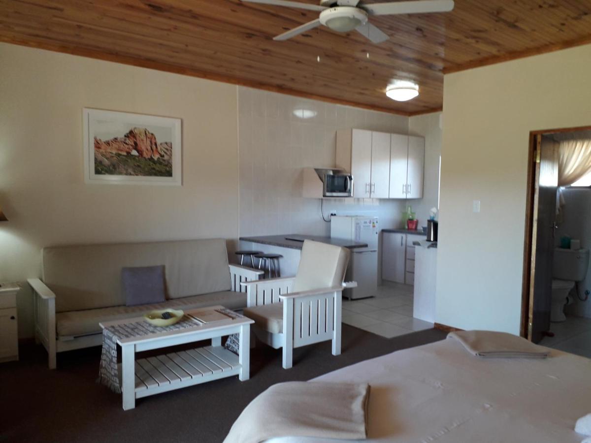 Culdesac Guesthouse Оудсхорн Экстерьер фото